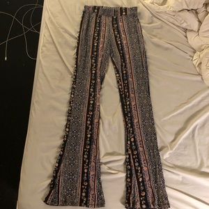 Fitted wide leg pants